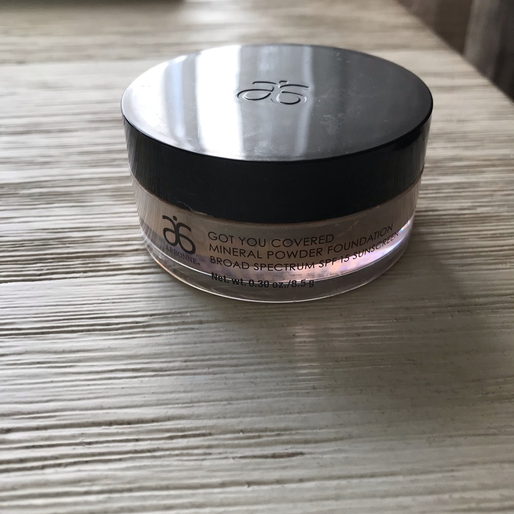 Arbonne loose powder foundation